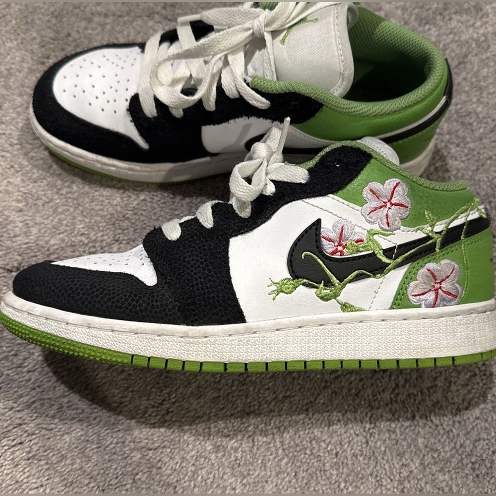 Jordan 1 Low SE 'Floral Vines' (GS) Youth